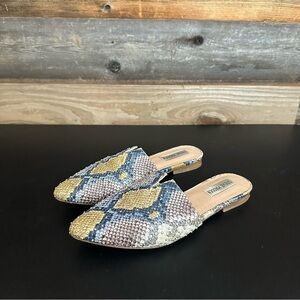 Steve Madden Size 8.5 Trace -B Leather Pointed Toe Mules Snake Animal Print